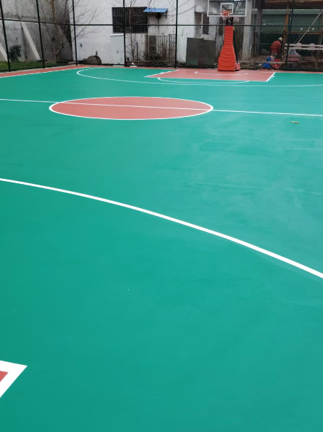 屯留 球场长期使用易出现地面开裂